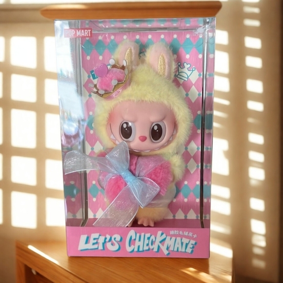 Pop Mart x THE MONSTERS Labubu "Let’s Checkmate" - Picture 4 of 6